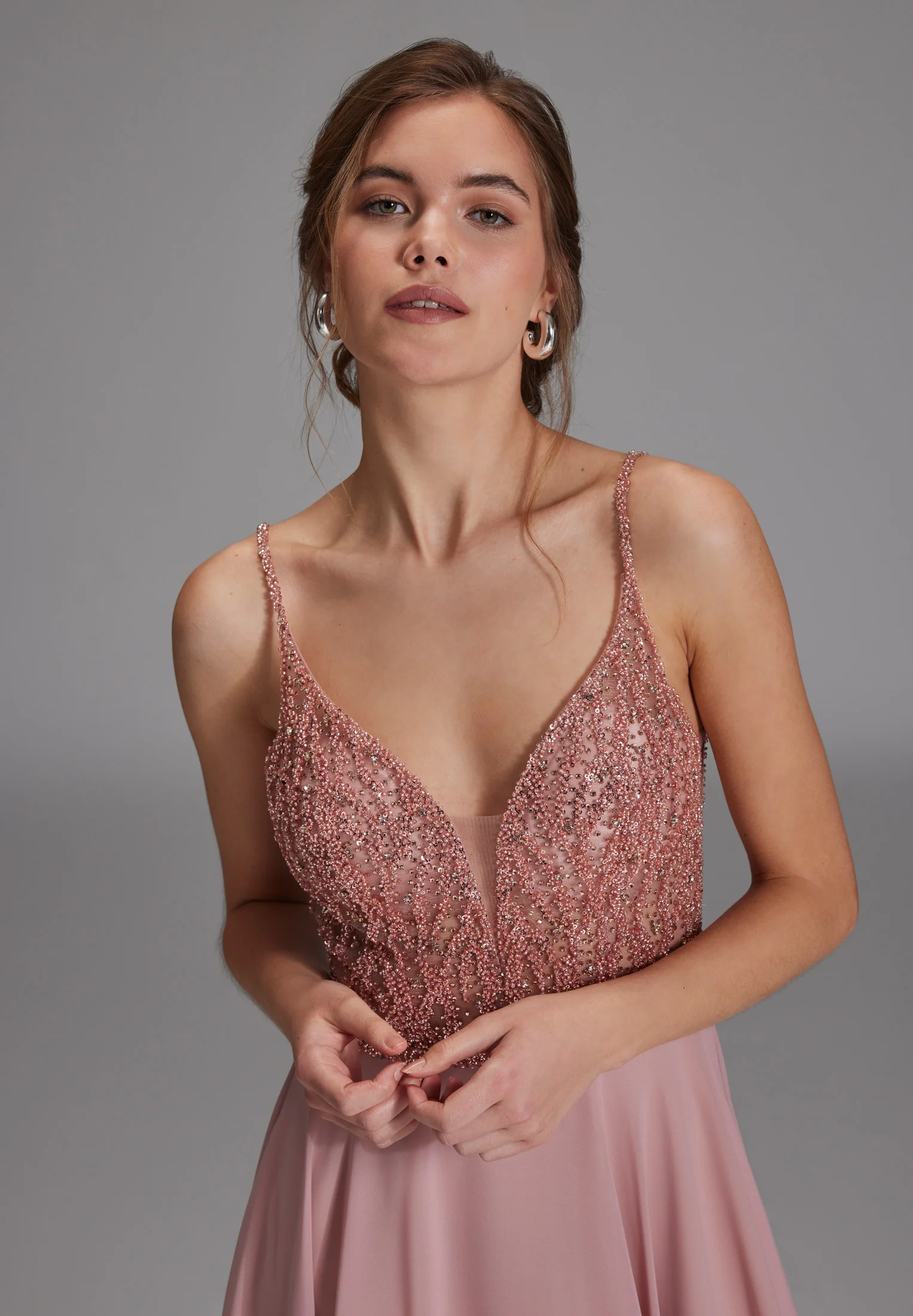 Cocktailkleid aus Materialmix - Image 15