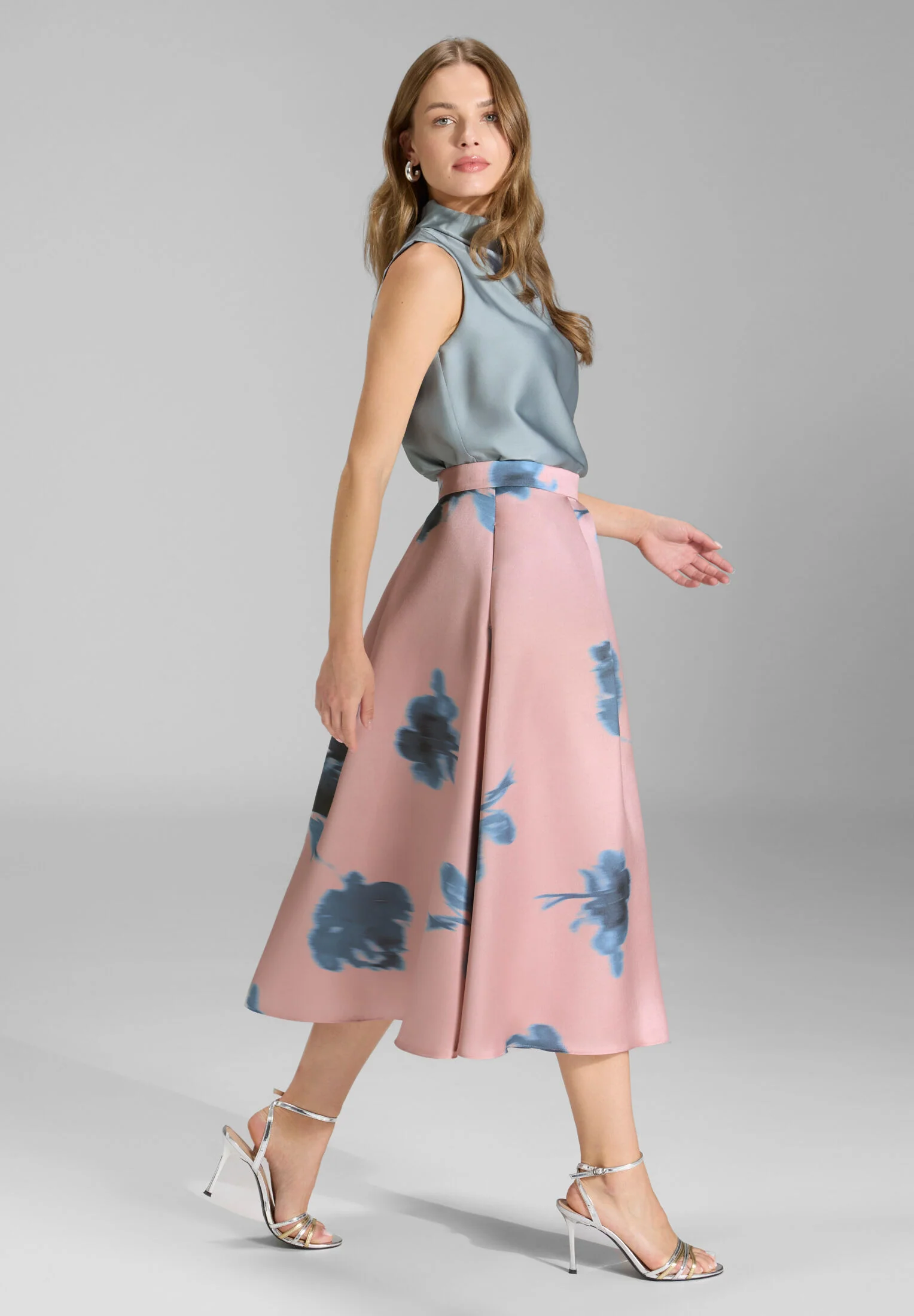 Faltenrock aus bedrucktem Twill - Image 5